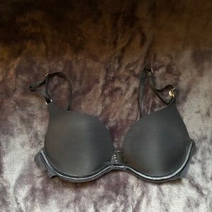 ✨VEUC✨Victoria’s Secret Push Up Bra